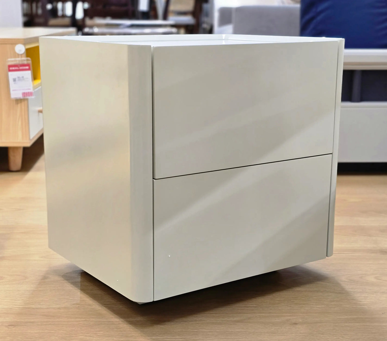 Side Table Model 115