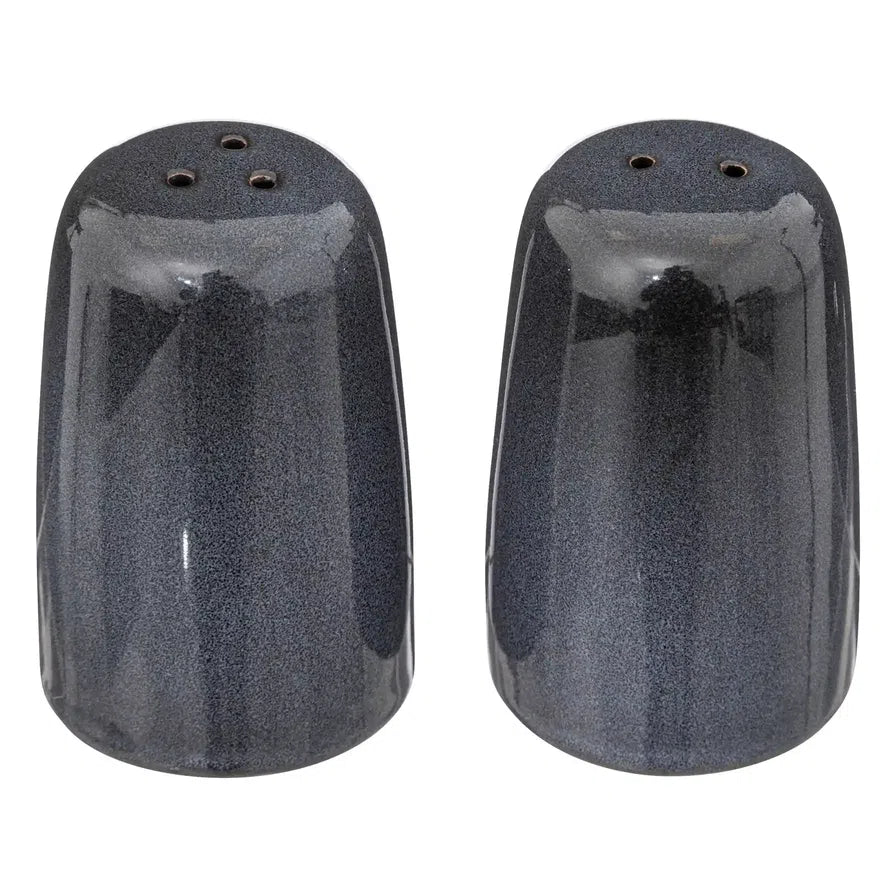 Sg Callie Stoneware Salt And Pepper Shakers