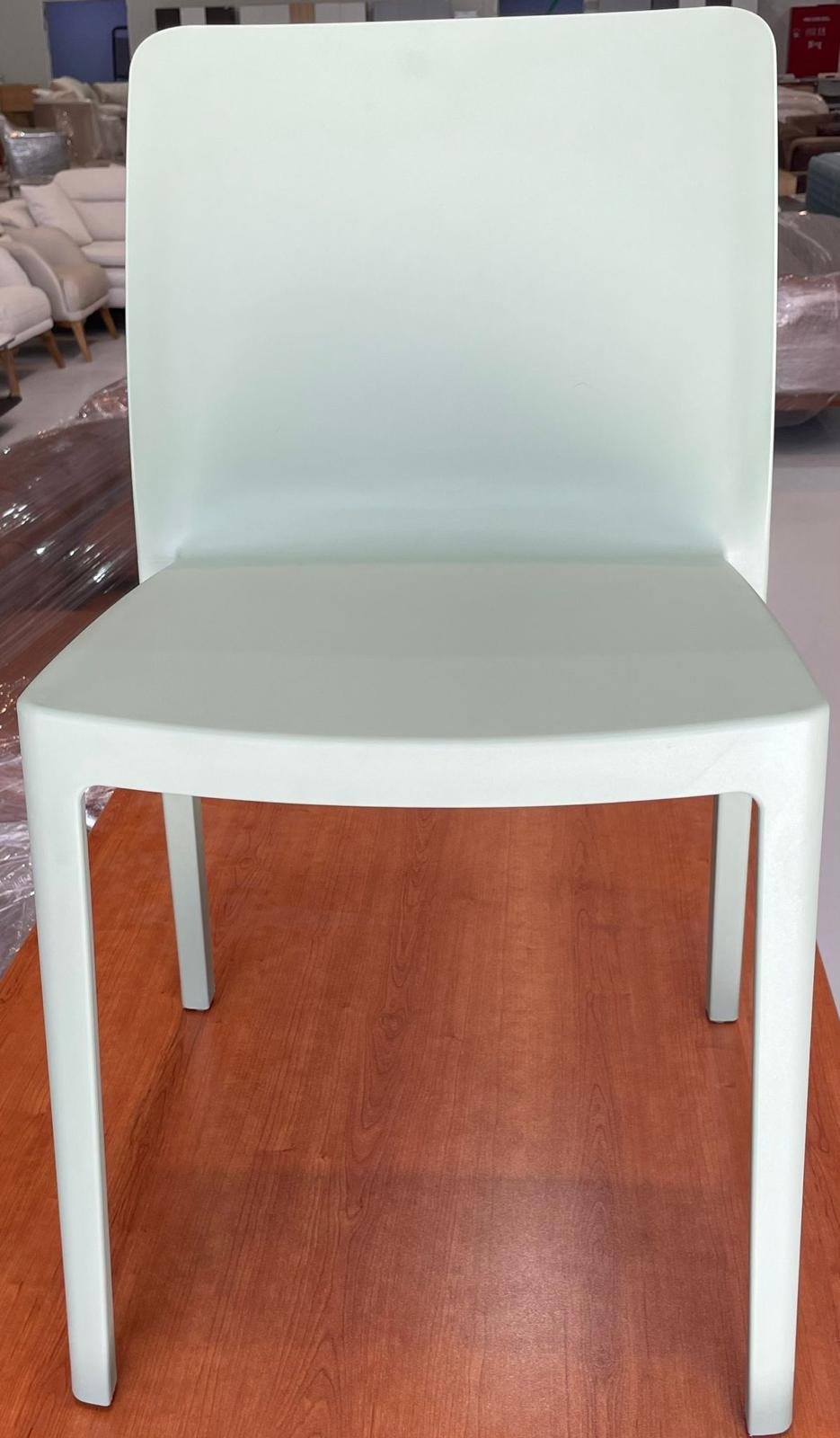PP Chair 870