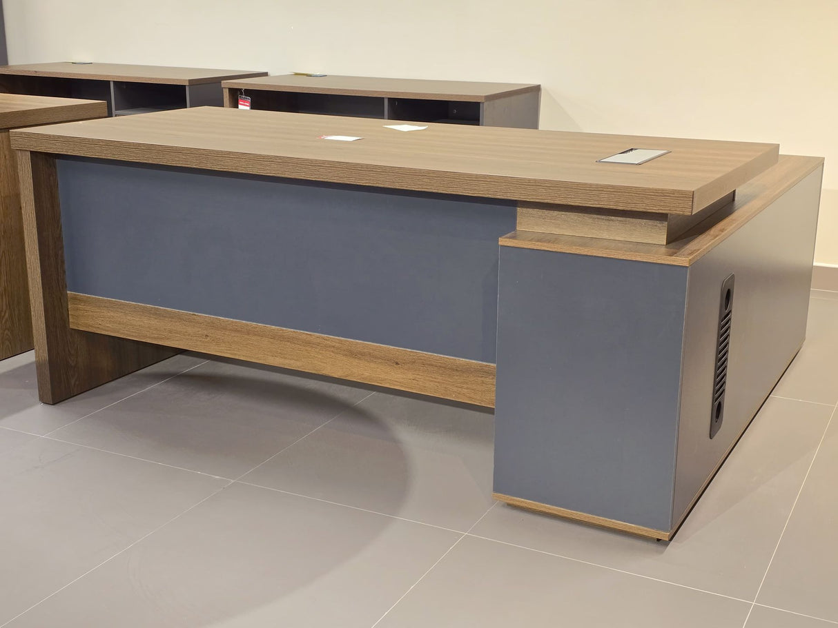 Wooden Office Table (1800x800x760mm)