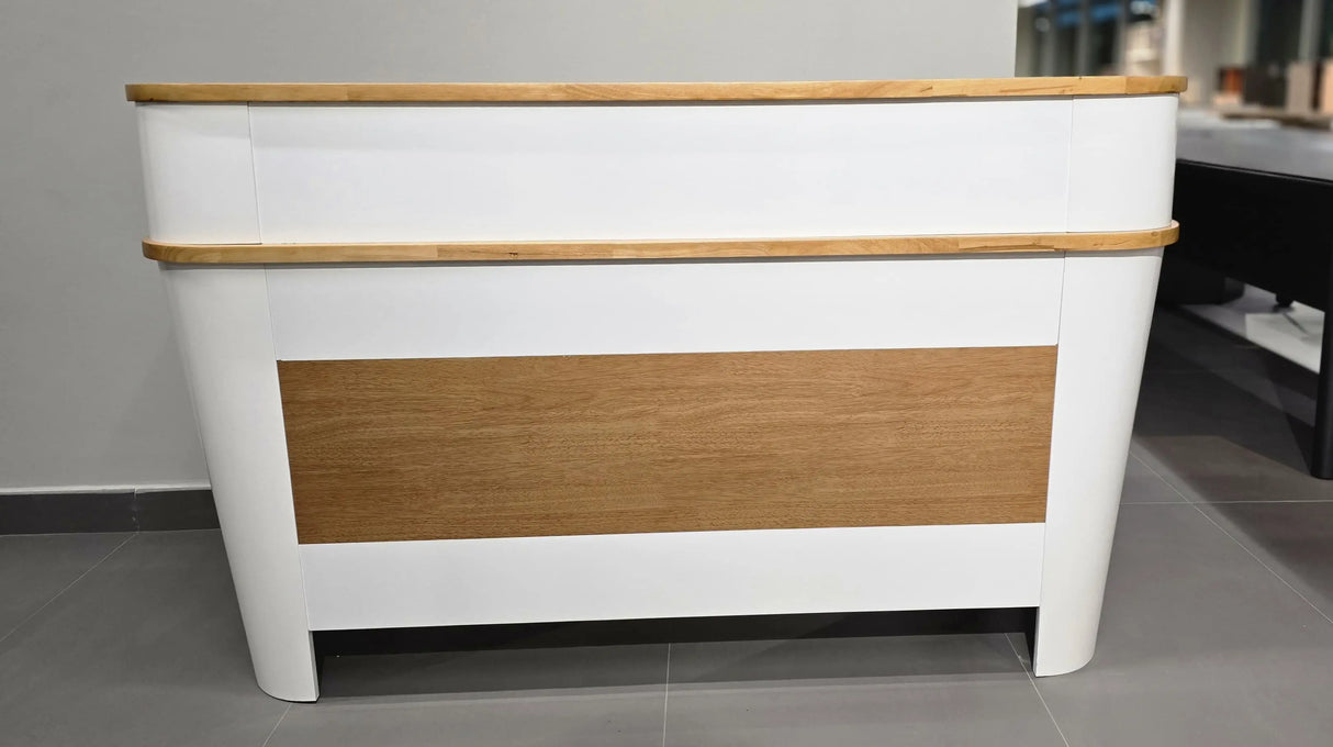 Reception Table 8016 (1600×600×980 mm)