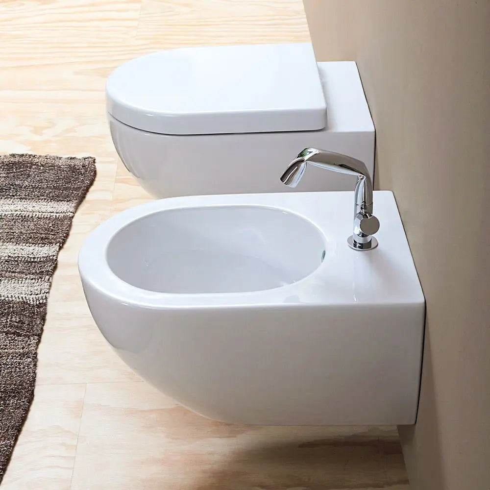 Wall Hung Toilet With Concealed And Go Clean System - Glossy White BuyonBudget