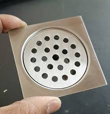 S.S FLOOR TAP GRATING SANTRAP 109X109X3''