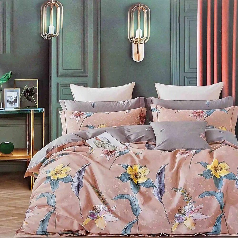 Four Piece Bed Sheet Set - Shape 1