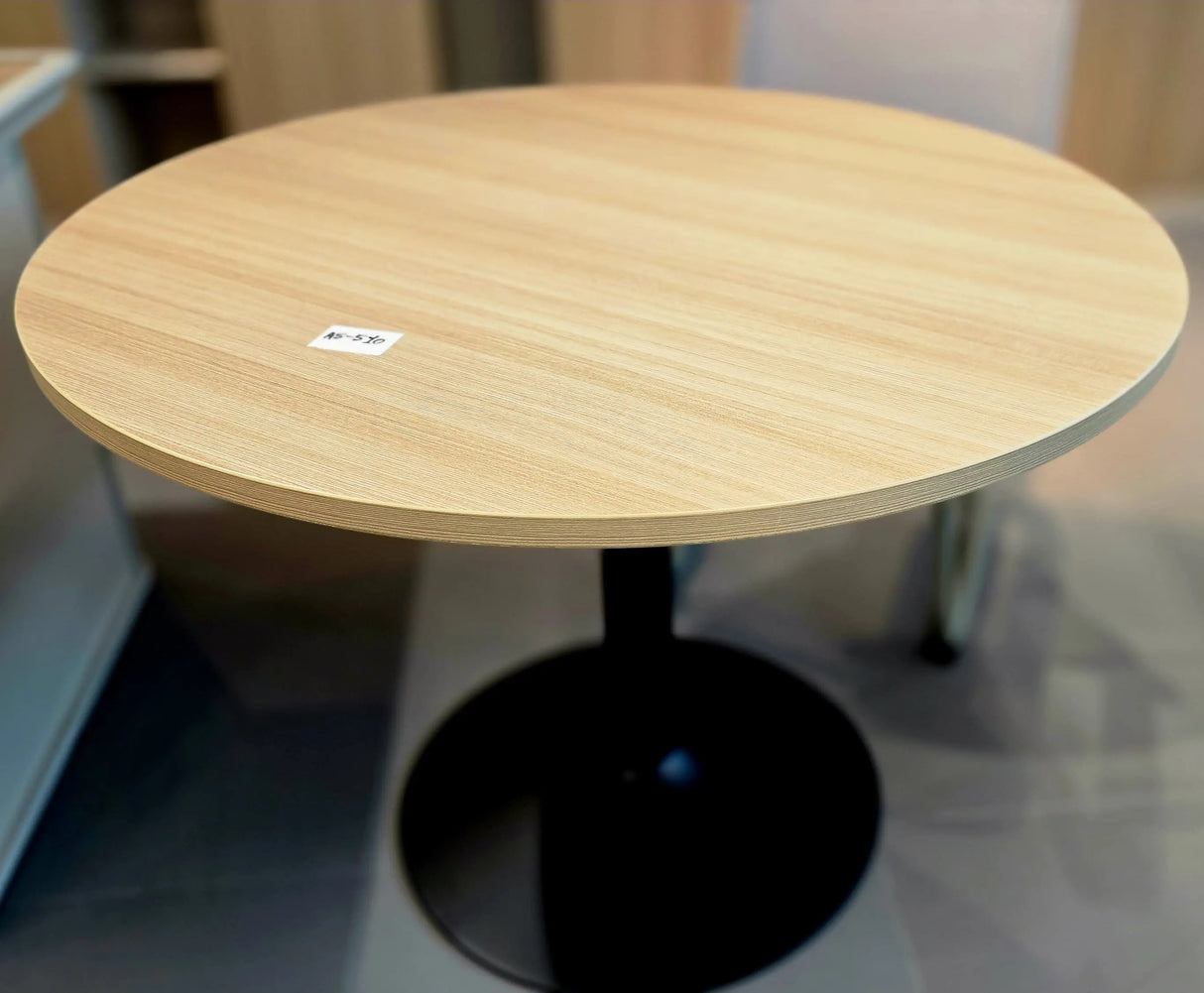 Round Table A5-510 (100×100)