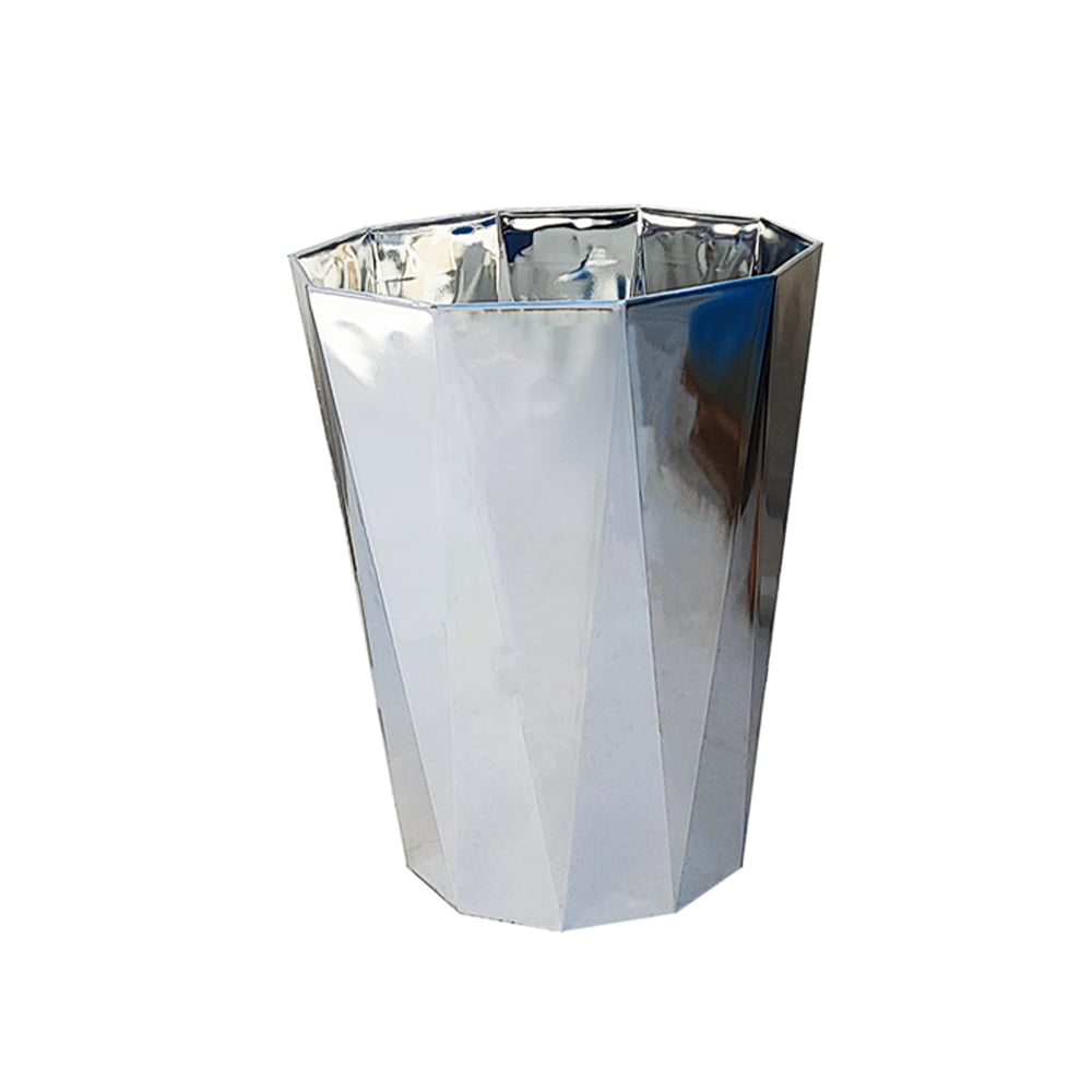 Round Plastic Flower Pot