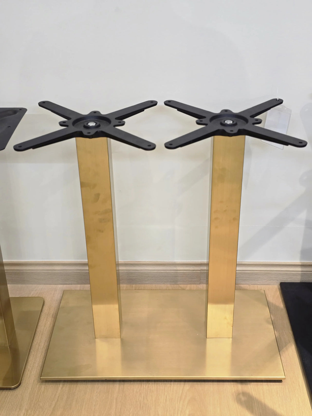 Tatro 5029 – Table Base (1 Set, 2 Boxes)