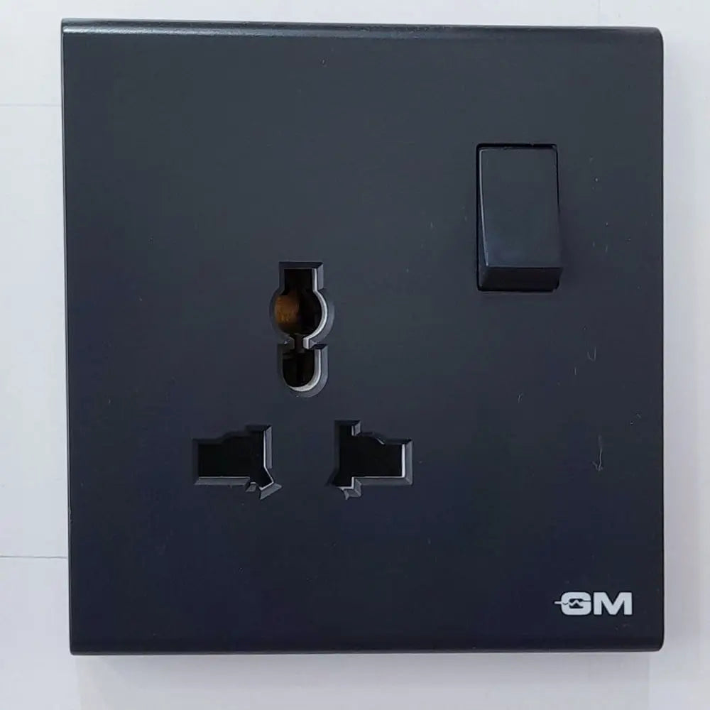 Universal Socket With Switch Black BoB electrical
