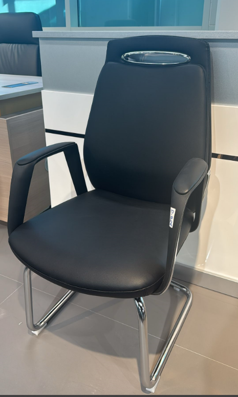 Visitor Office Chair D828 – Black