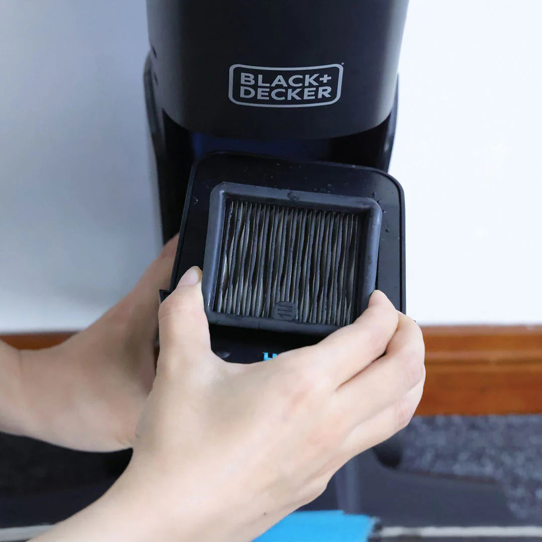 Black+Decker 25V Cordless Wet Dry Vacuum Cleaner
