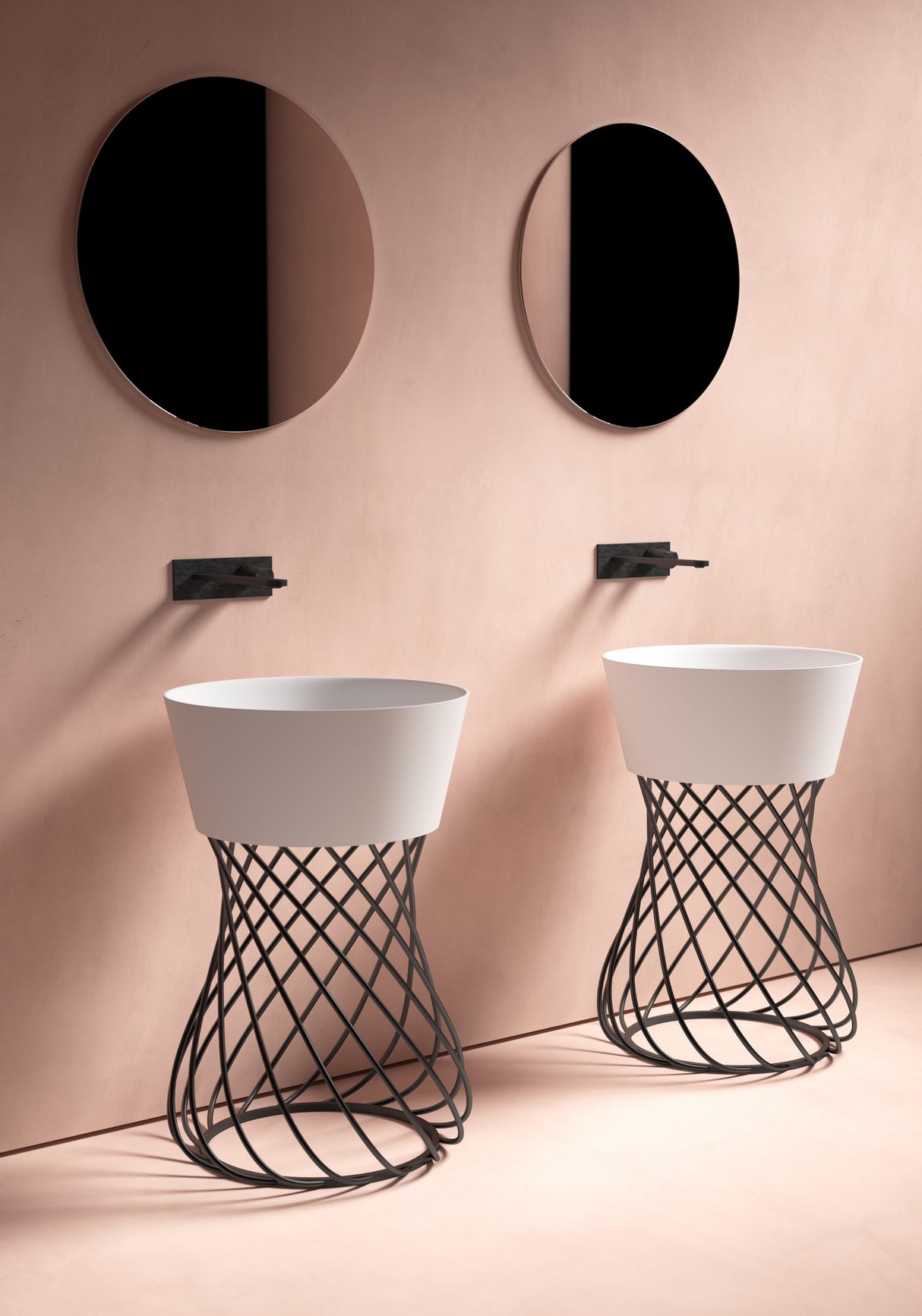 YL1318 - Free-Standing Pedestal Basin with Black SS Stand