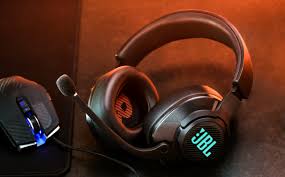 Jbl Quantum 400 Headphones And Color Fade
