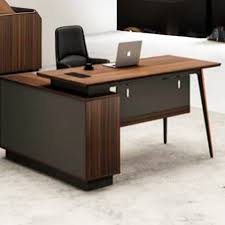 Wooden Office Table (1600x1500x750mm)