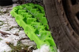 M4WD21003-G/Green Recovery Track Pair