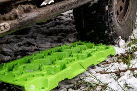 M4WD21003-G/Green Recovery Track Pair