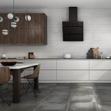 600*600 P.E. Slipstop Lecco Grafito Mate Rect. (4,1.41)