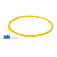 FS 1M LC-UPC SIMPLEX OS2 SM PVC 0.9 MM FIBER PIGTAIL