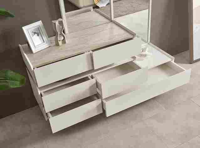 Viola Bedroom Set