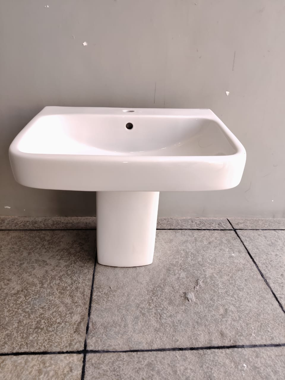 Grace Wash Basin with Slate Pedestal (Half)