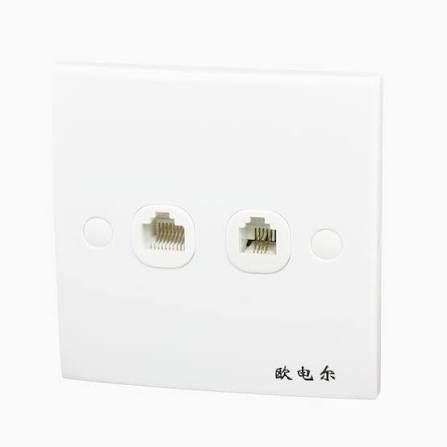 D1-016 6 Core Telephone & Computer Socket