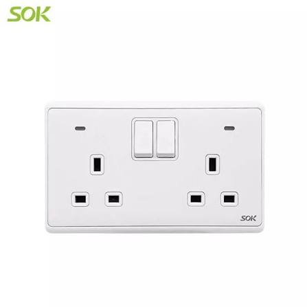 R411 V6 White V6-050 Switched Double 13A Socket with Neon – Modular Power Socket
