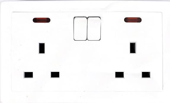 FE260 V5-016 Ivory Double 13A Socket with Switch