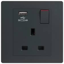 Black B035 250V 1Gang 13A Switched Universal Socket With 5V,2.1A USB