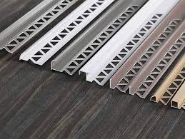 94032 Shiny Silver Edge Trim