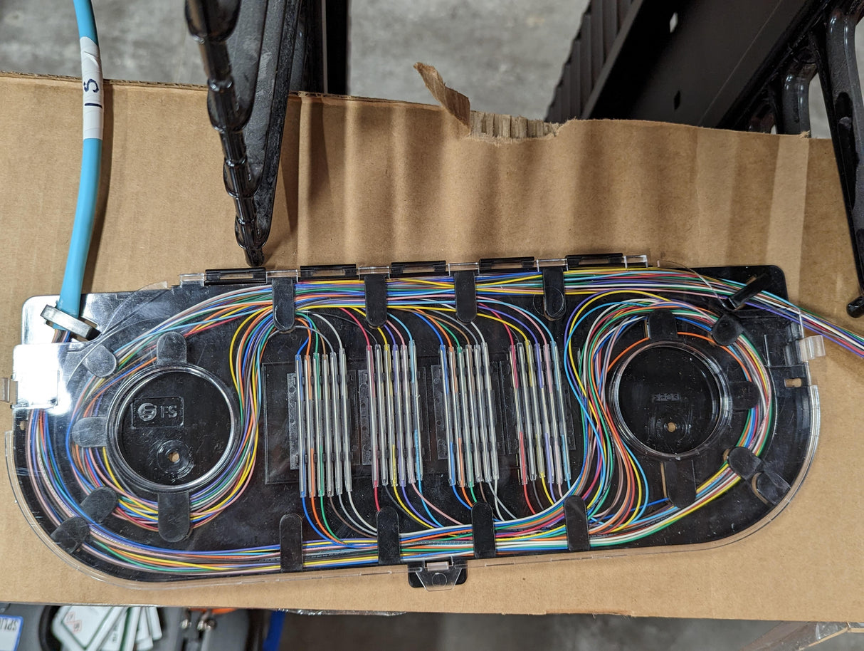 FS FIBER SPLICER TRAY