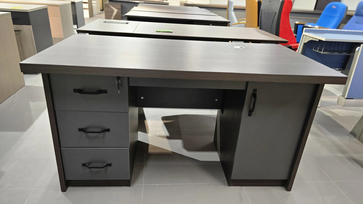 1.4M Office Table