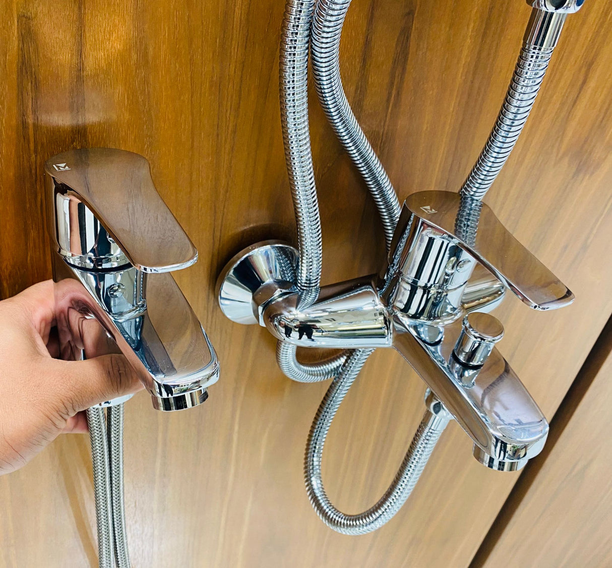 GEMMA Set Composition w/ Basin Mixer, Bath Mixer, Shower Column, Shut Off, Angle Valve