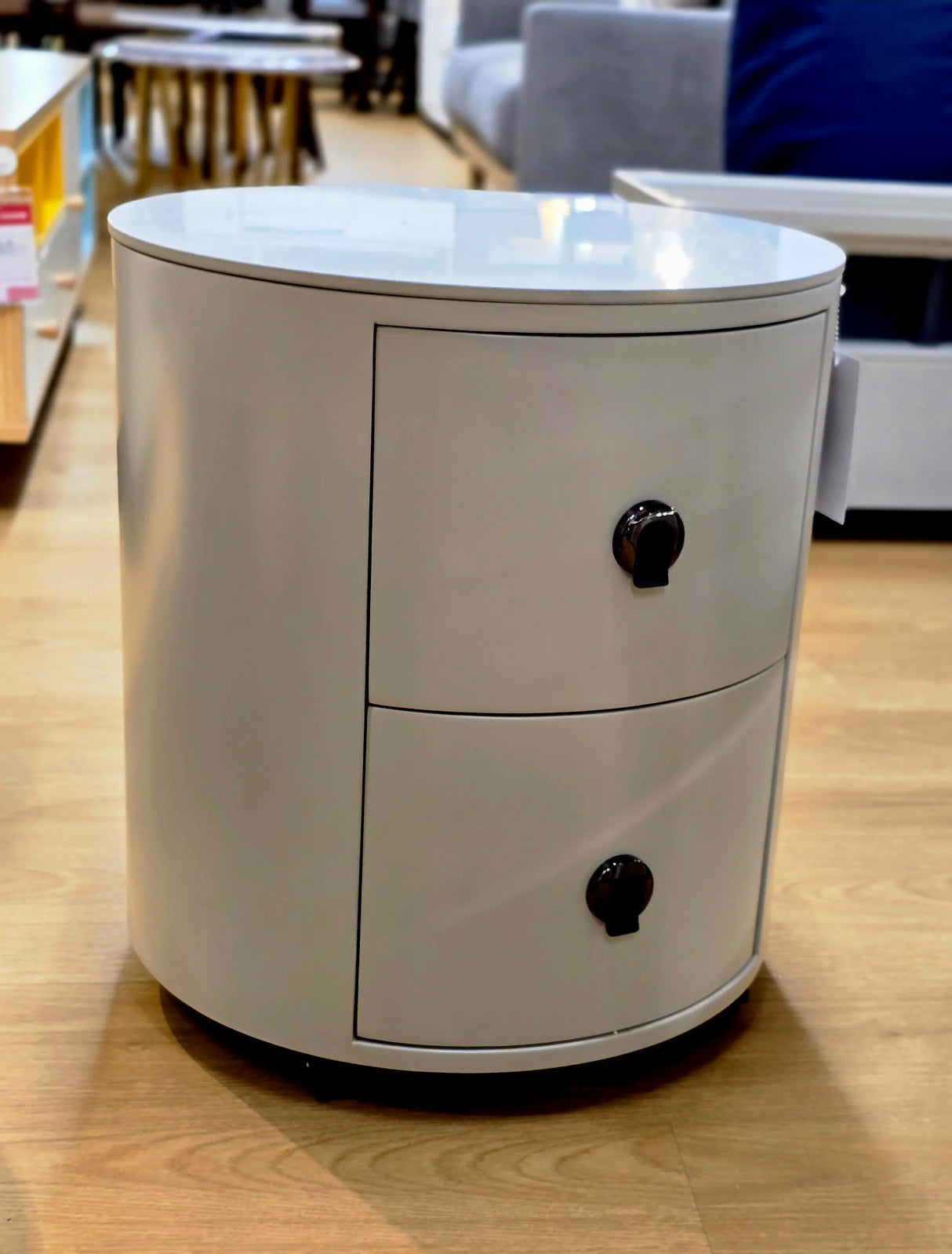 Side Table Model 107/72