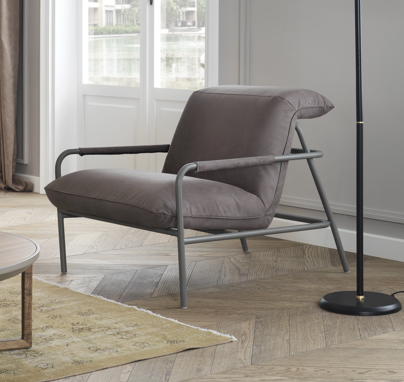 GAMMA Armchair with Metal