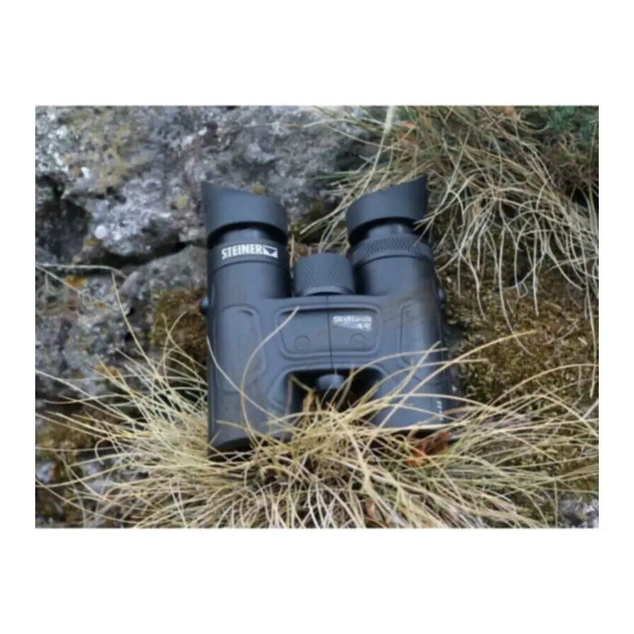 Steiner SkyHawk 4.0 10x42 Binoculars – Black