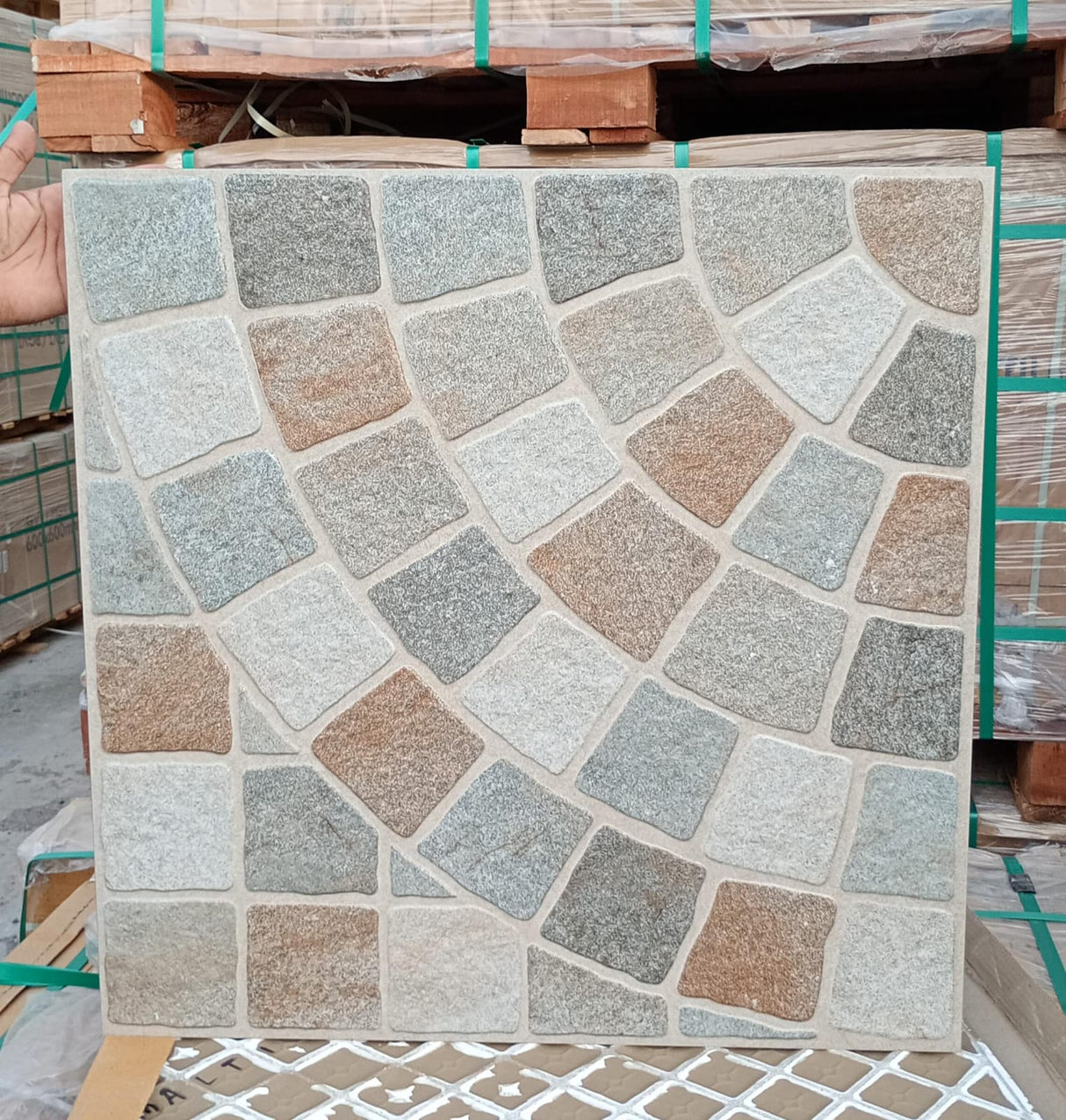 Tile Multicolour Arco R10 – 20SP