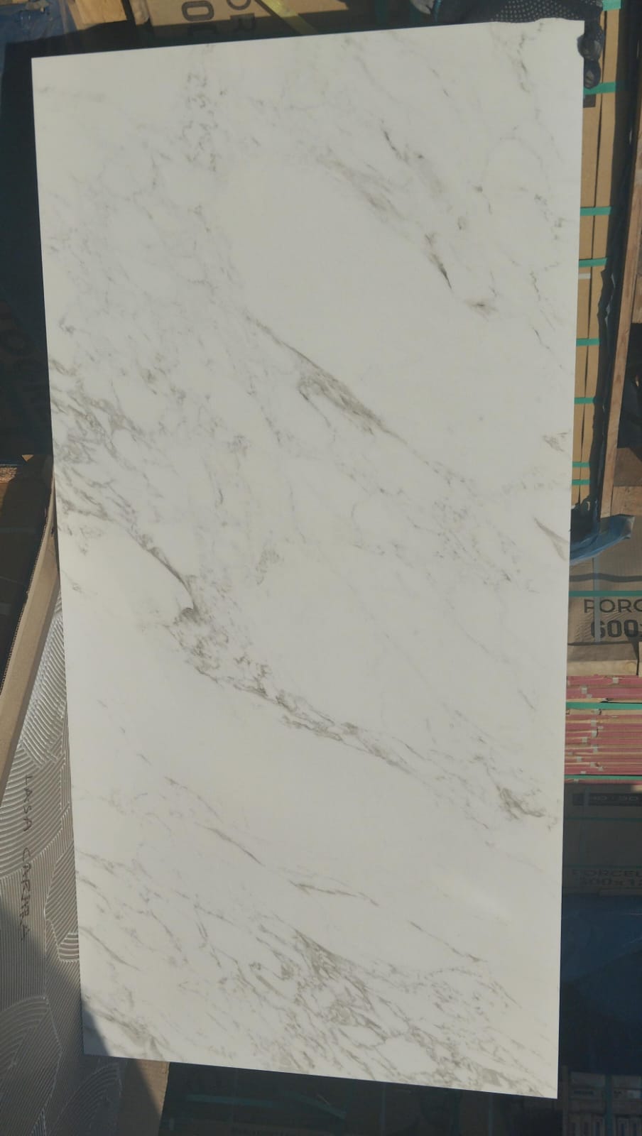 Tile-Lasa Carrara (Glossy)
