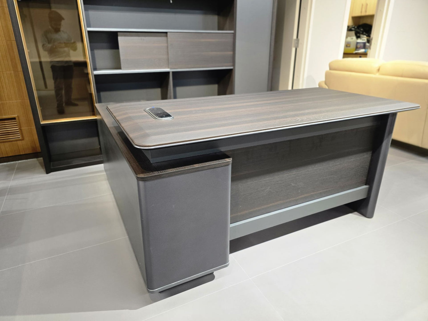 Office Table (1600*1500*770)