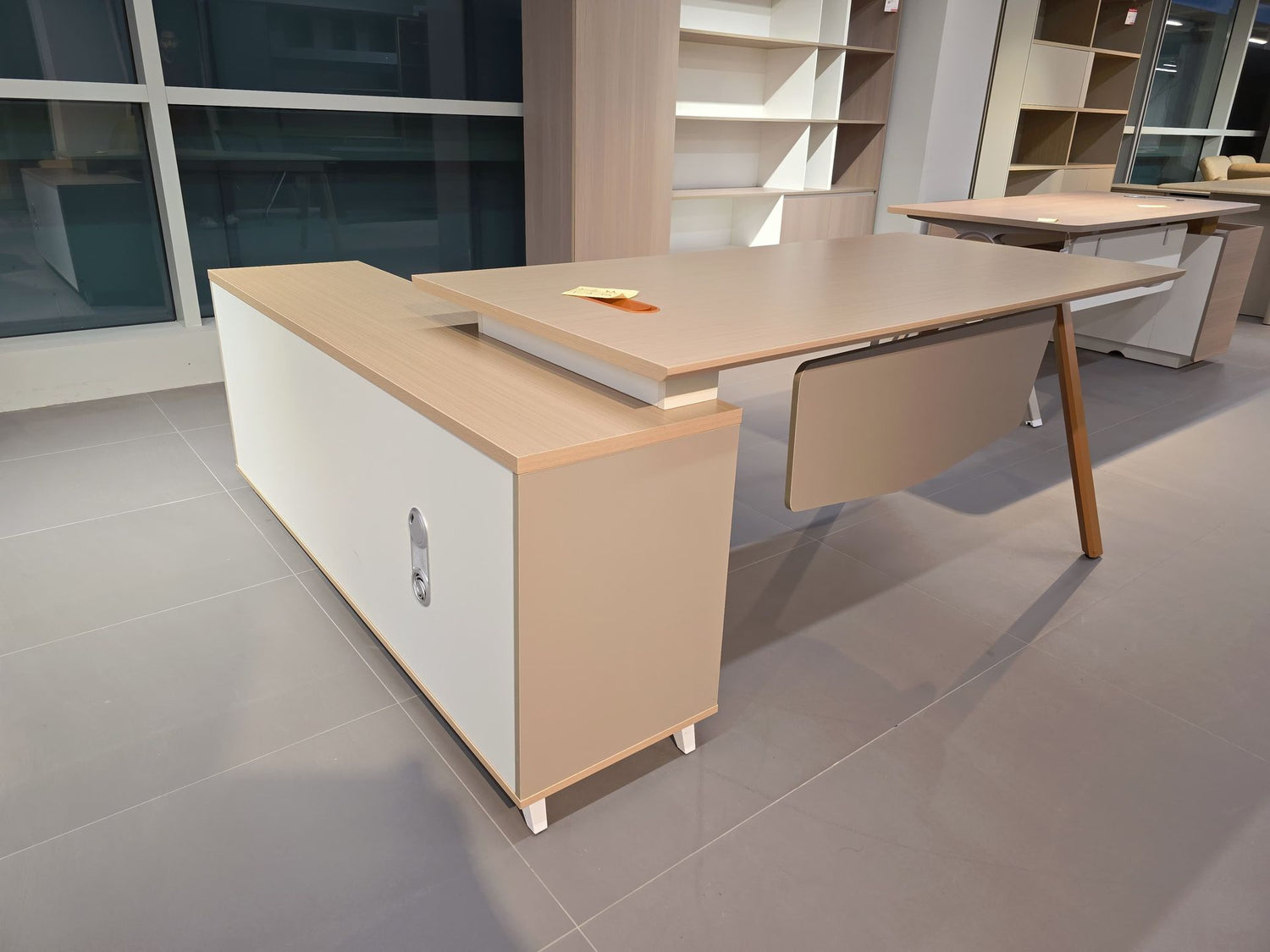 Office Table 1600*1600*750H