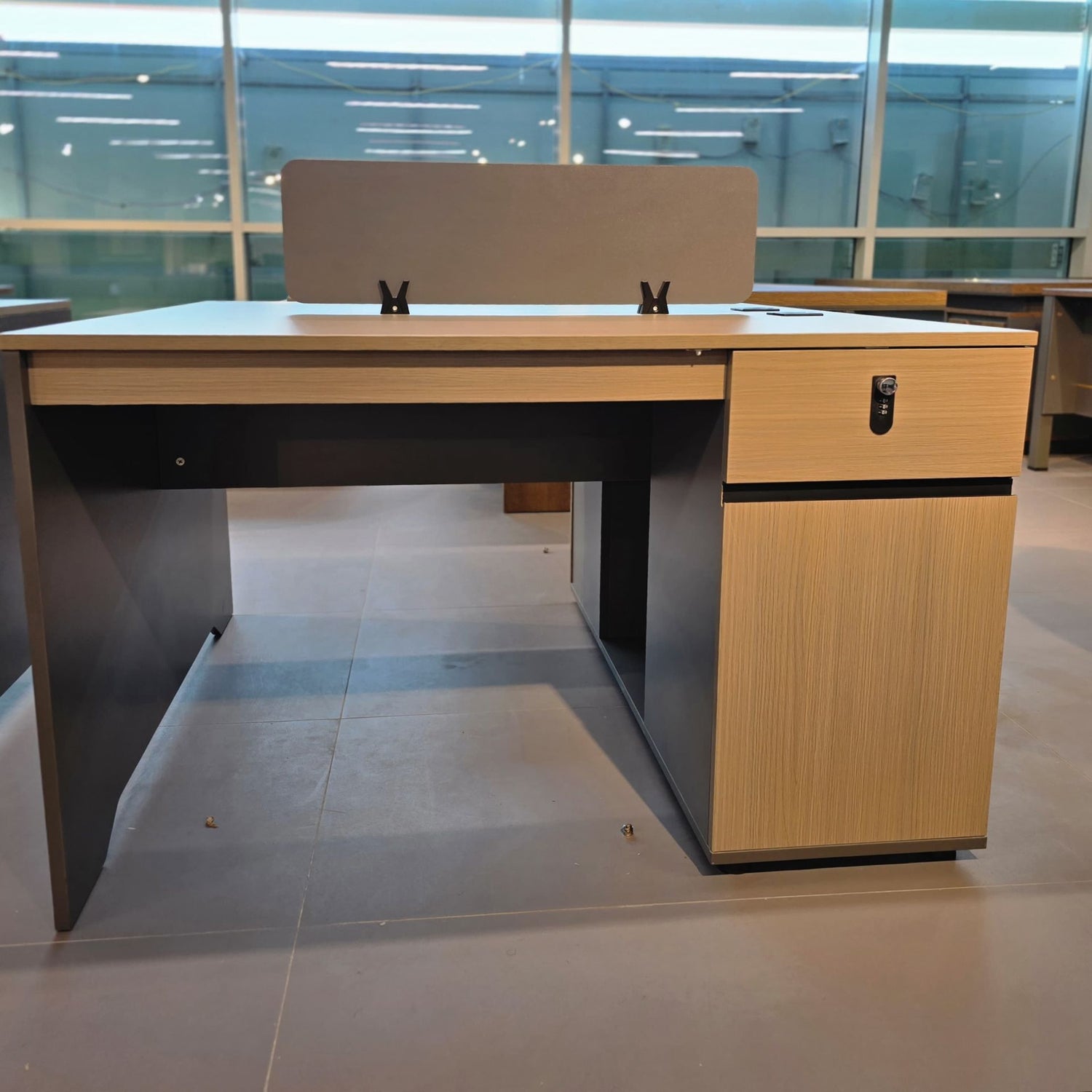 Work Station 18-212A (1200*1200*1020)