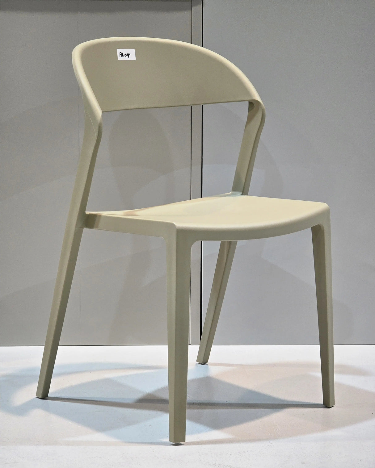 A605 Camel Plastic Chair