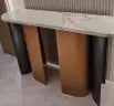 طاولة وحدة التحكم CS19، الأبعاد: 140 × 40 × 80