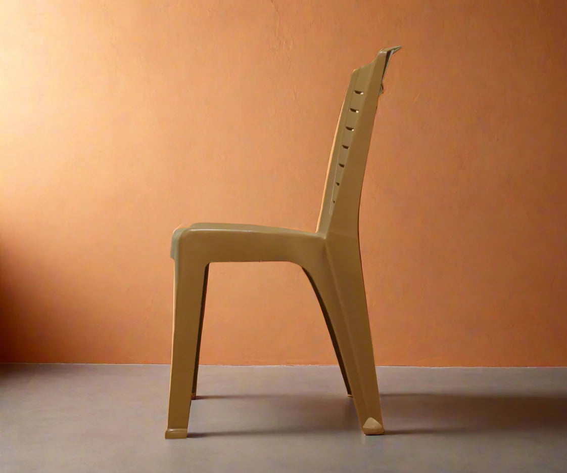 Karanfil Chair