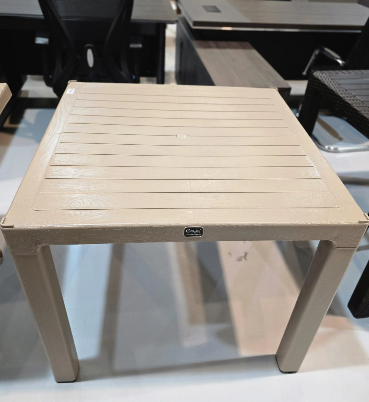 CT068 ZER TABLE CAPPUCINO:30