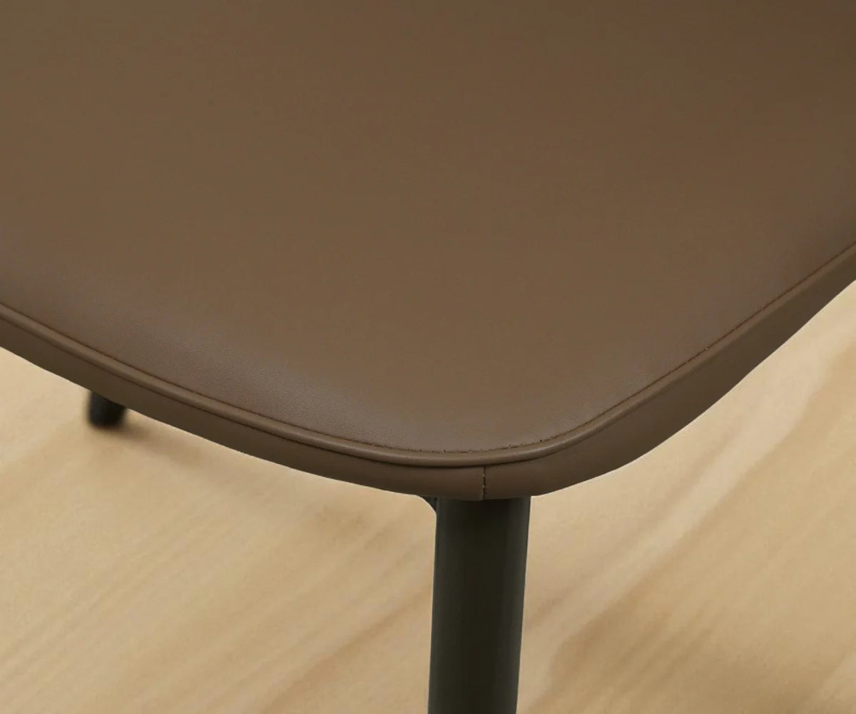 Dining chair (Brown)