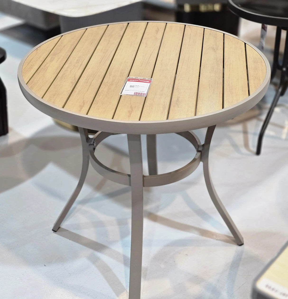 HD-H1305 Outdoor dining table (1box-1pc)