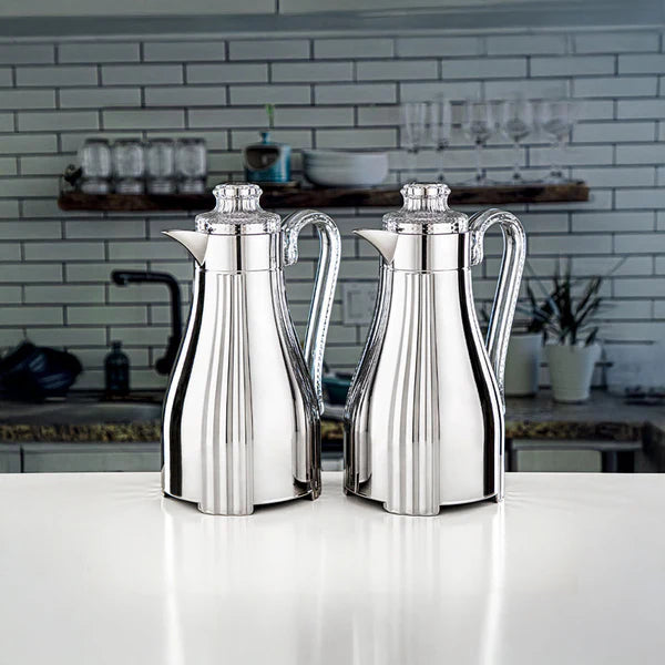 Silver 2 Pieces Vacuum Flask Set