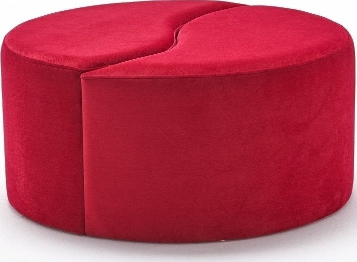Red Pouf 118