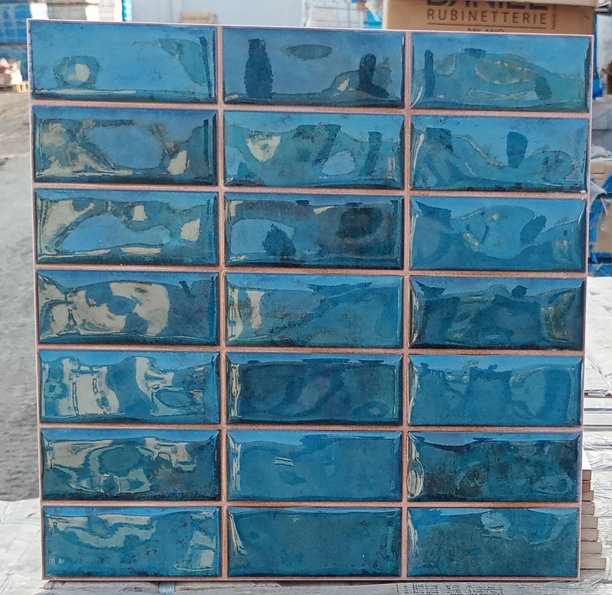 300*300 - Florim Azure (9,0.81)
