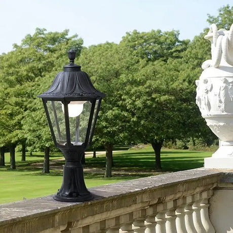 Outdoor Light black Stand BoB Lights