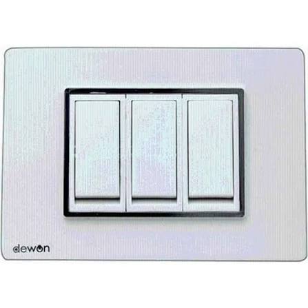 FE373 V7 White V7-006 3 Gang 2 Way Plate Switch
